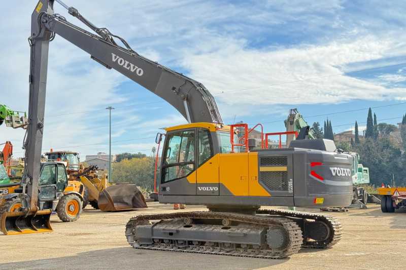 OmecoHub - Immagine VOLVO EC220ELR